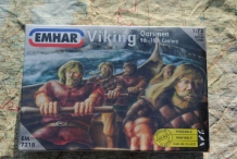 images/productimages/small/Viking Oarsmen EMHAR 7218 1;72 voor.jpg